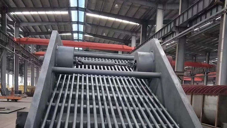 Vibrating screen